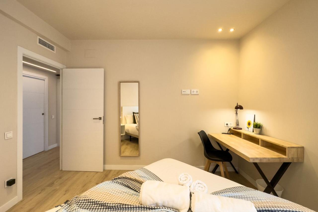 Barcelona Touch Apartments - Progres L'Hospitalet de Llobregat Buitenkant foto